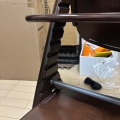 ベビーハイチェア　
子ども用の椅子の画像