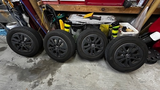 プリウス50 純正ホイール&タイヤセット 溝5mm (ゾンビくん) 諏訪の