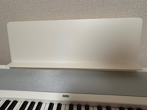 KORG 電子ピアノ　白