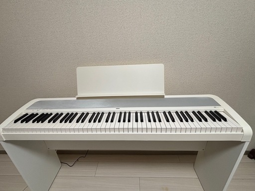KORG 電子ピアノ　白