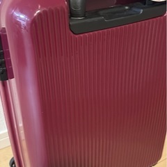 スーツケースの画像