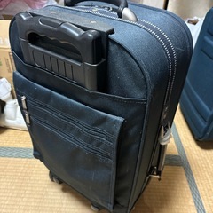 スーツケースの画像