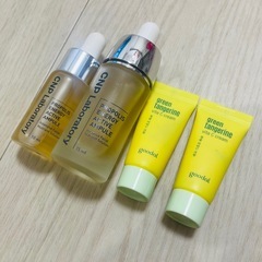 CNP プロポリスアクティブアンプル 15ml + 10ml & Cクリーム2つの画像