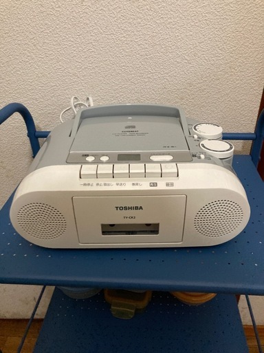 TOSHIBAキュートビートCDラジカセ美品 (ぶにゅ) 岡山のポータブル