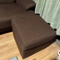 2人掛けソファ(スツール付き)の画像