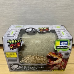 うまれて! ウーモ　ジュラシック・ワールド T-レックスエッグの画像