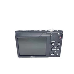 Nikon ニコン COOLPIX クールピクス　A100 シルバー デジカメの画像