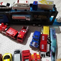 トミカポリスキャリアカー★ミニカーの画像