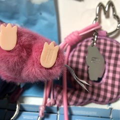 Q ラブブ イニシャル アルファベット キーホルダー ぬいぐるみペンダントの画像
