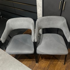 ダイニングチェア4脚の画像