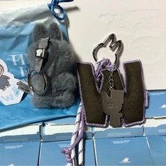 W ラブブ イニシャル アルファベット キーホルダー ぬいぐるみペンダントの画像