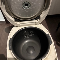 炊飯器の画像
