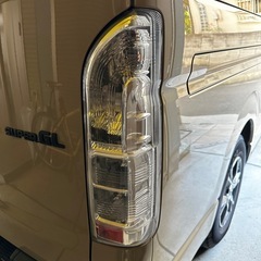 ハイエース　クリアテールレンズ　テールライトの画像