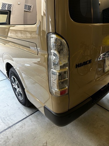 ハイエース　クリアテールレンズ　テールライト