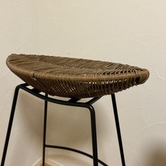 アジアンテイスト　アーモンド型スツールの画像