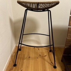 アジアンテイスト　アーモンド型スツールの画像