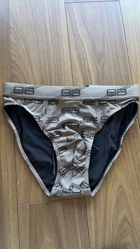 バレンシアガ　スイムウェア