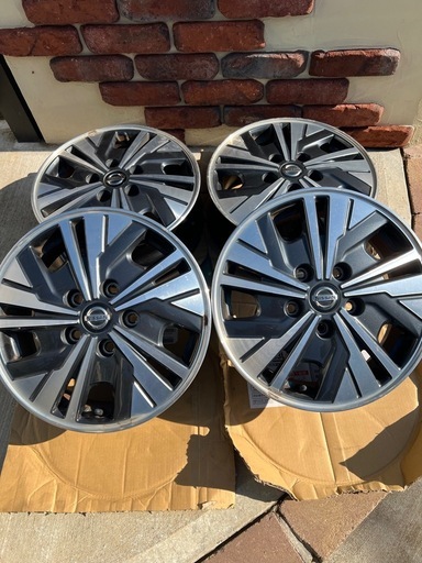 セレナC27純正15インチホイール4本