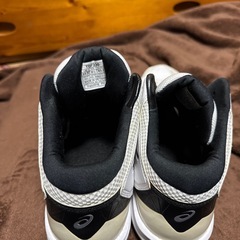 アシックス バッシュの画像