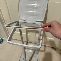 ダイソー　ゴミ箱ホルダーの画像