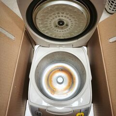 格安【中古美品】タイガー　JBH-G100Cマイコン炊飯ジャー 5.5合の画像
