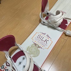 【超美品/ほぼ未使用】SWIVEL SILK スノーボード　レディースの画像