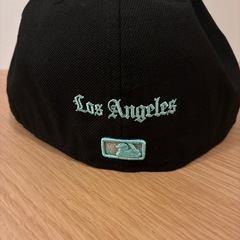 ニューエラ  ドジャース　ティファニーブルーの画像