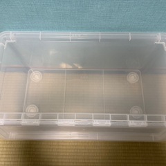 キャスター付き　クリア衣装ケースの画像