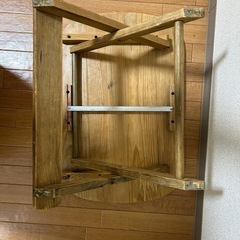 折りたたみ小さい木のテーブルの画像