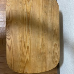 折りたたみ小さい木のテーブルの画像