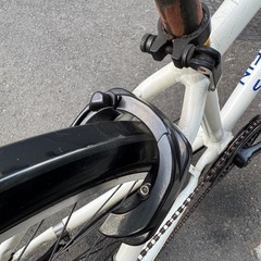 ブリヂストンSCHLEIN シティサイクル ホワイト 7段変速の画像