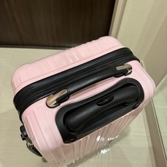 【機内持ち込みサイズ】　スーツケースの画像