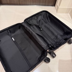 【機内持ち込みサイズ】　スーツケースの画像