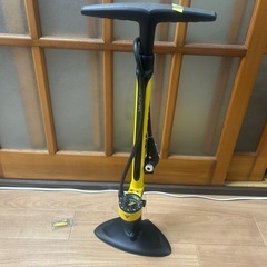 自転車　空気入れ付き　の画像