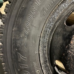 トラック用タイヤ鉄ちんホイール（スタッドレス）1本の画像