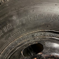 トラック用タイヤ鉄ちんホイール（スタッドレス）1本の画像