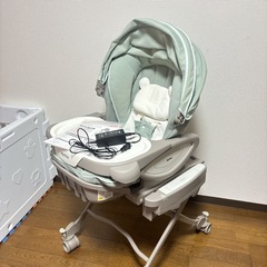 アップリカ　ユラリズム　オート　プレミアムAC ピスタチオグリーンの画像