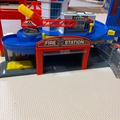 美品★ミニカー用消防署
の画像