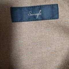 スウィングル 美品 ボックスプリーツスカート サイズXSの画像