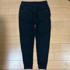 1PIU1UGUALE3 RELAX(ウノピゥウノウグァーレトレ リラックス)スマートシルエット スウェット ジョガーパンツの画像