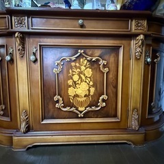 イタリア製キャビネット （商談中）の画像