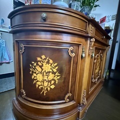 イタリア製キャビネット （商談中）の画像