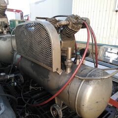 200vコンプレッサーの画像