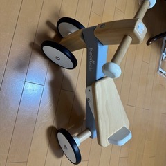 ボーネルンドの三輪車の画像