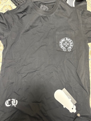 クロムハーツtシャツ