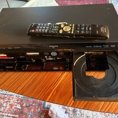 SHARP AQUOS ブルーレイレコーダー BD-S550 リモコン付きの画像