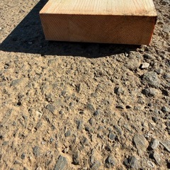 材木1本300円(在庫30本)の画像