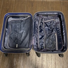 キャリーケースの画像