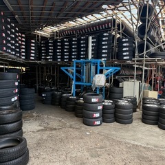 オールシーズンタイヤ、スタッドレスタイヤ、新品タイヤ、中古タイヤ、タイヤ交換、安い、早いの画像