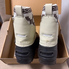 COMFORT ZONE ジュニアスノーブーツ 23.0の画像